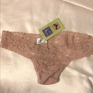 Hanky Panky Lace Thong in Dusty Rose Blush